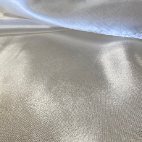 ** Remnant 150116 2m Polyester Satin - Ivory - 150cm wide approx