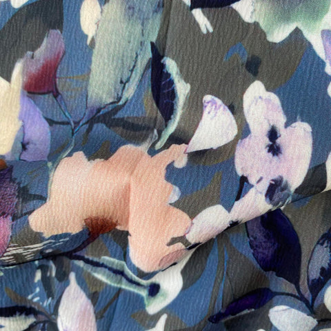 Remnant 270813  1.3m x 150cm Polyester Viscose Crinkle Crepe Dress Fabric