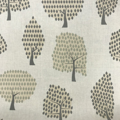 ** Remnant 010621 - 2.8m Heavyweight Polycotton Forest 140cm Wide