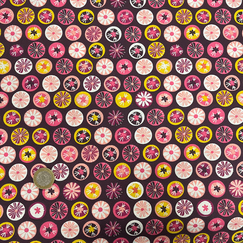 Circle floral flowers pink children’s patchwork craft cotton fabric perfect for summer clothes dresses tops lightweight cool Kayes 100% cotton dressmaking Southend Westcliff sewing fabric cool clothes pattern fabric shops Metre discount cheap 